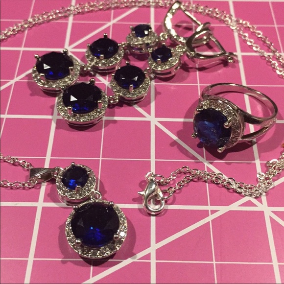 NWT elegant blue sapphire necklace set earrings - Picture 6 of 8